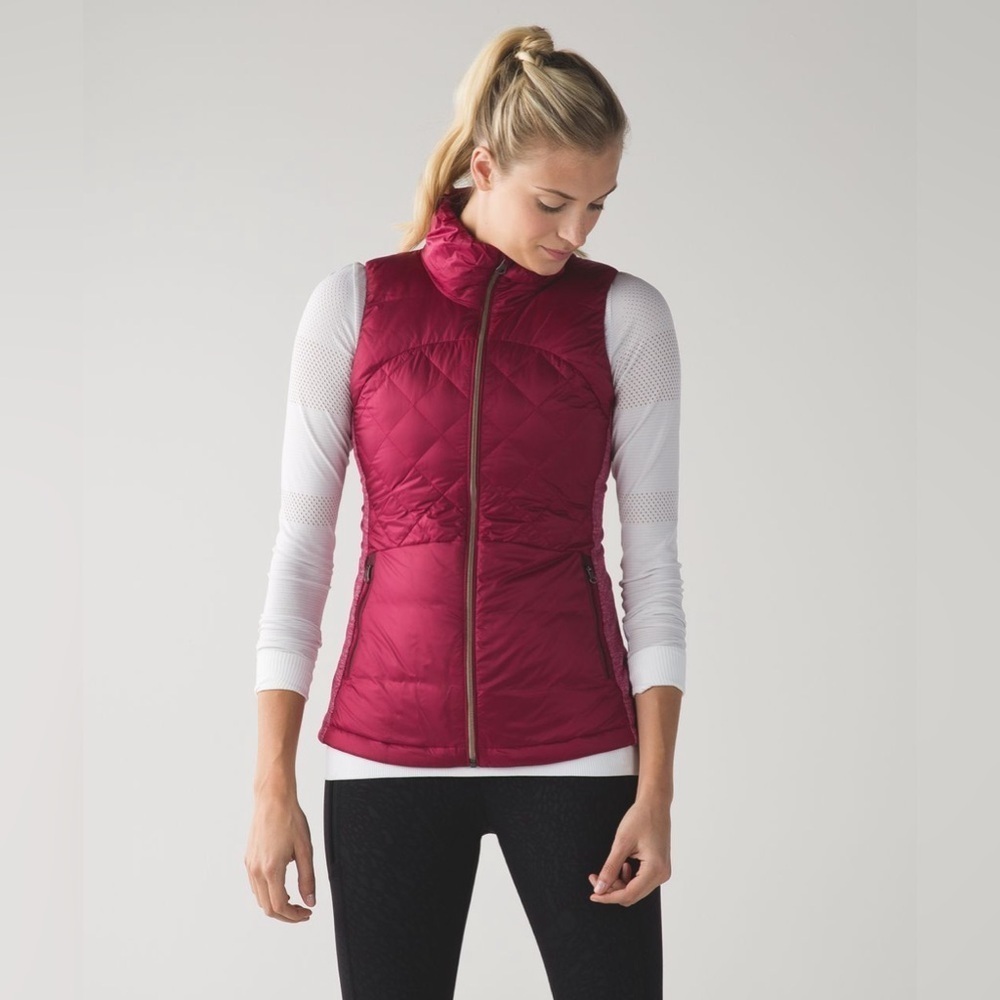 Lululemon Down For A Run Vest in Berry Rumble Women’s size 4